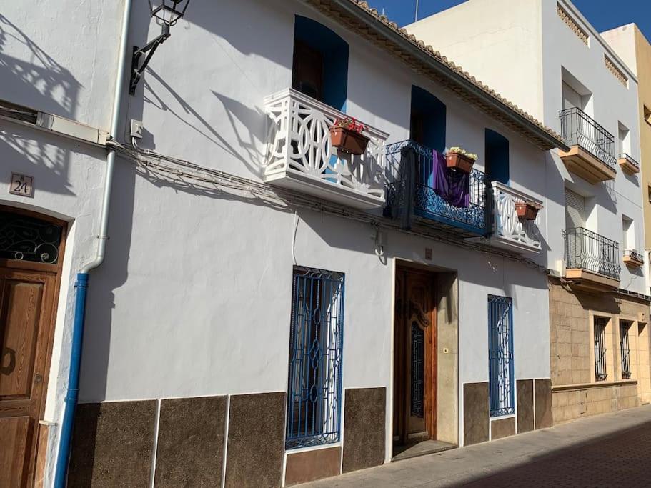 Ca Corrales: Como En La Playa, Pero En El Pueblo Calp Extérieur photo